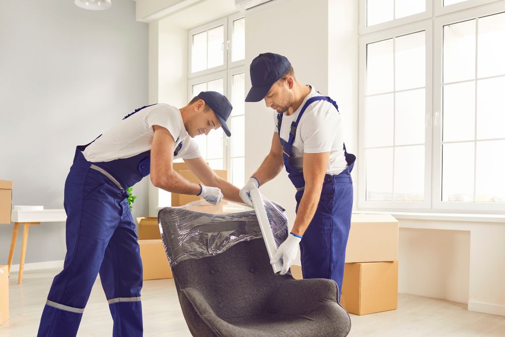 Moving with Packers and Movers